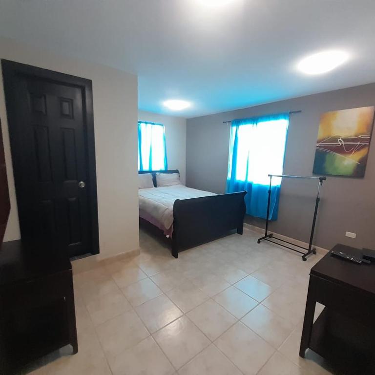 Departamentos velasco - Apartment with Balcony - 16