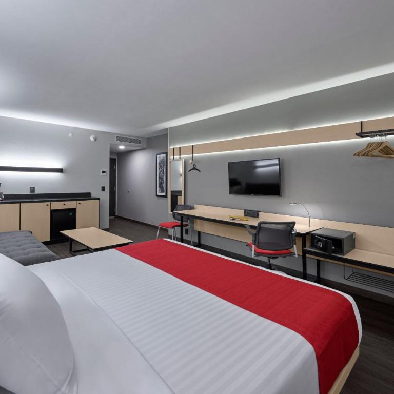 City Express by Marriott Ciudad de México Tlalpan - Superior Queen Room with Sofa Bed - 3