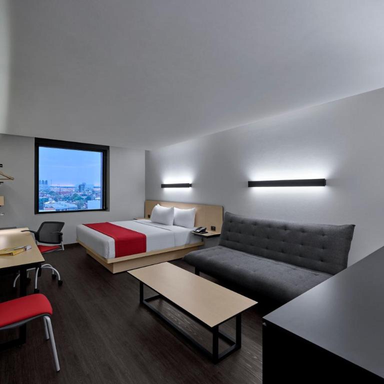 City Express by Marriott Ciudad de México Tlalpan - Superior Queen Room with Sofa Bed - 2