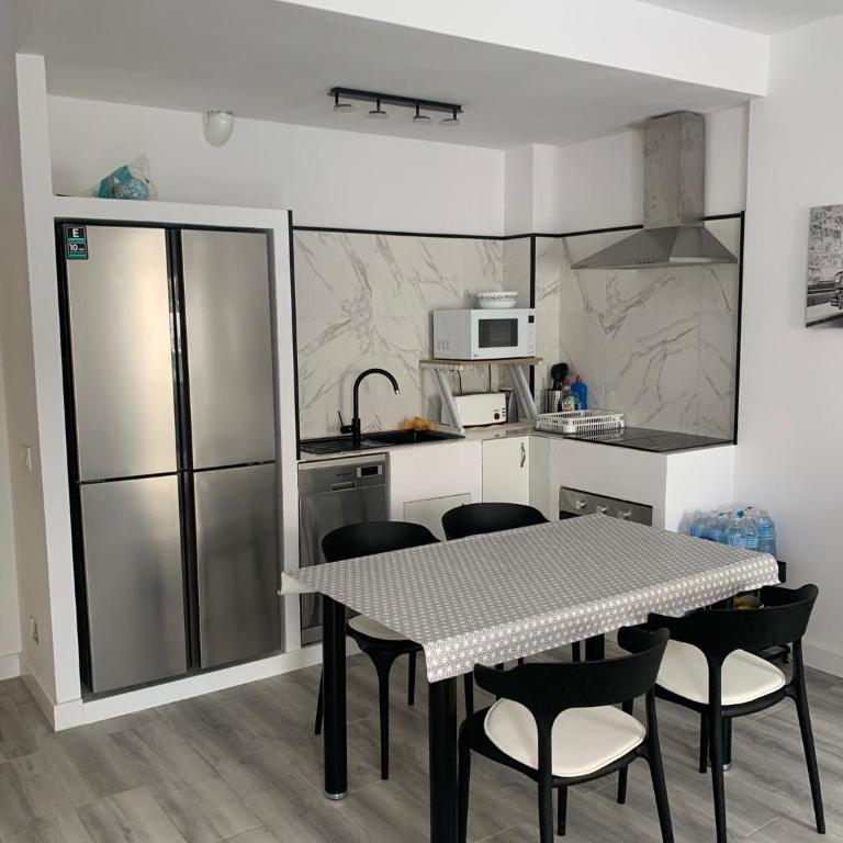 Casa de la playa - Three-Bedroom House - 14