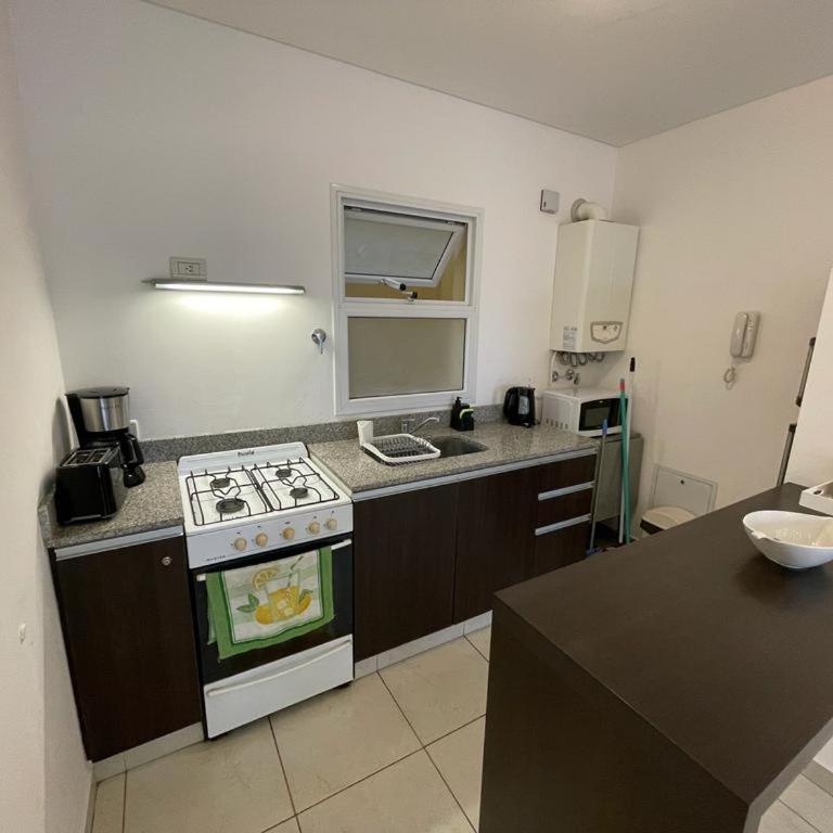 Depto en Inmejorable ubicación a 50mts del mar y con vista al mar! - One-Bedroom Apartment - 9