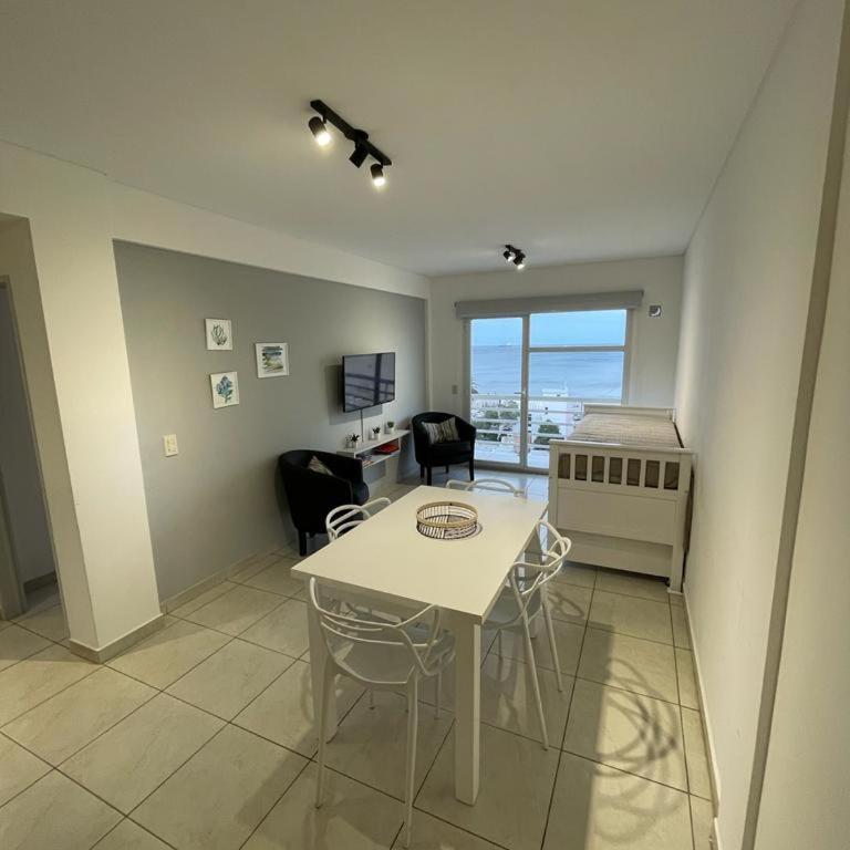 Depto en Inmejorable ubicación a 50mts del mar y con vista al mar! - One-Bedroom Apartment - 2