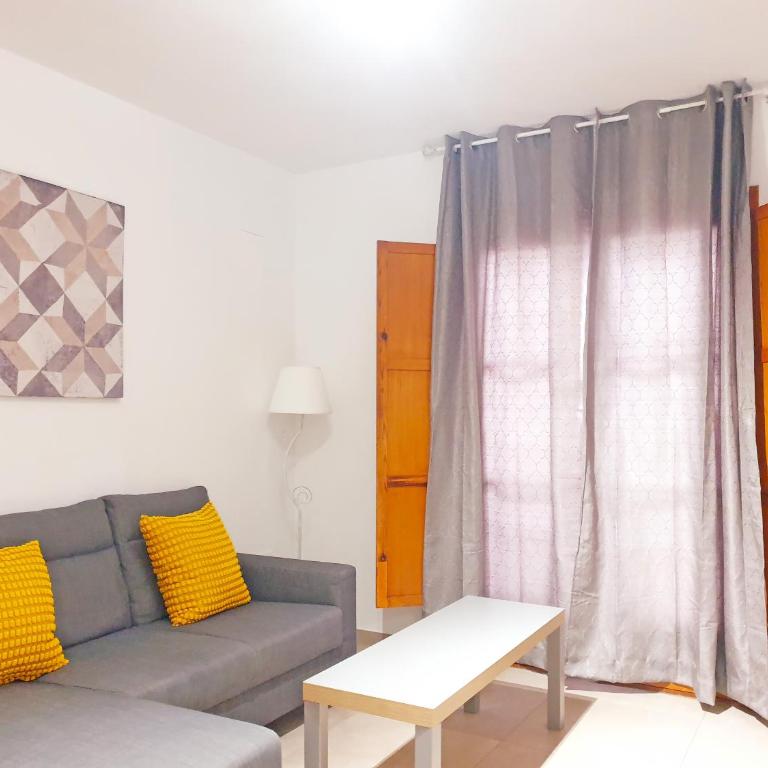 Triana Home Luxury - One-Bedroom Apartment - 16