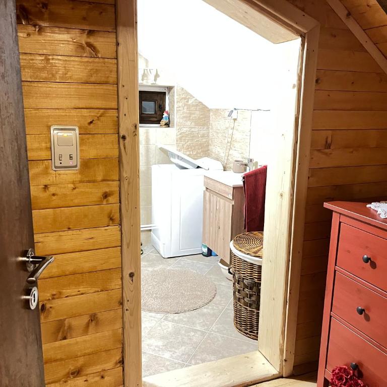 Vila Idila - Three-Bedroom Apartment - 22