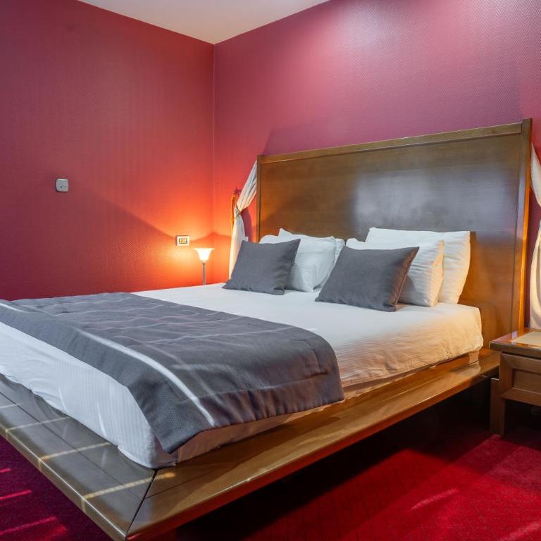 Hotel Astra - Soba s King-sajz Krevetom i Pogledom na Planine - 4