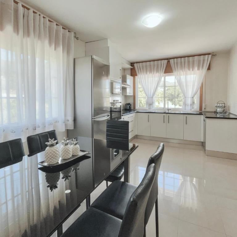 BRISA DO LAÑO - Three-Bedroom Apartment - 11