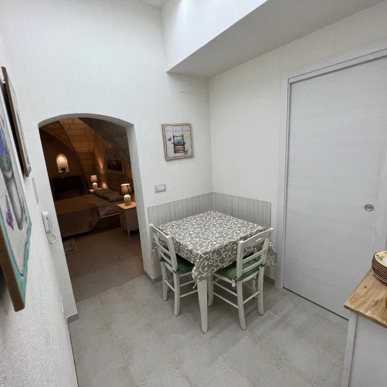 Suite Cavour Luxury Home Taranto - One-Bedroom House - 26