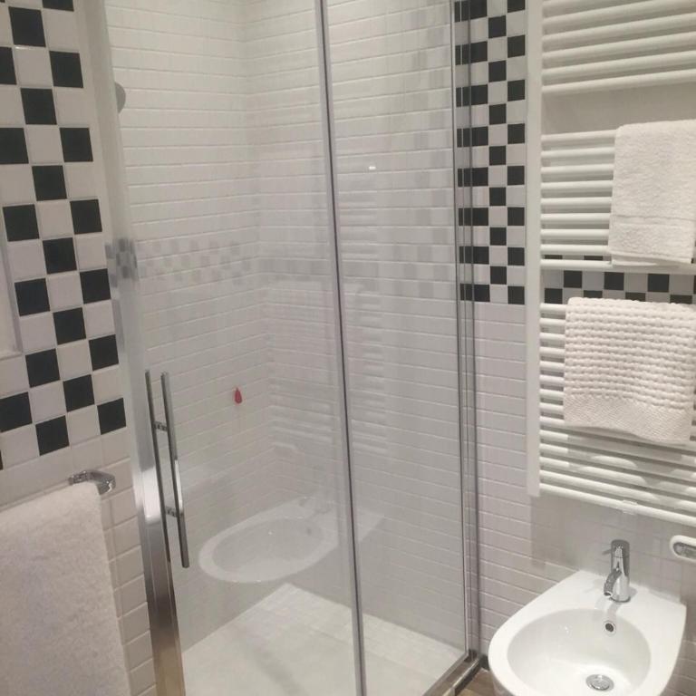 Locanda Ai Due Orsi - Deluxe Double or Twin Room - 10