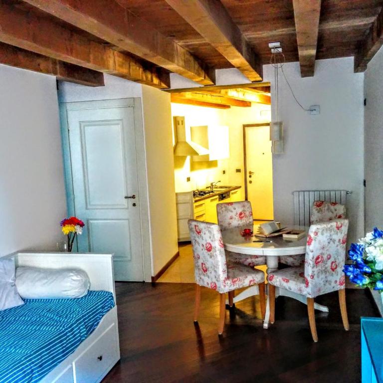 Across the River and Into the Trees - Appartamento con 1 Camera da Letto - 2