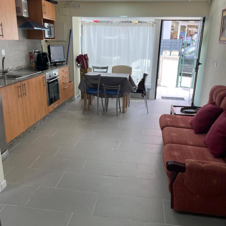 Pontevedra Centro adosado - Three-Bedroom Townhouse - 10