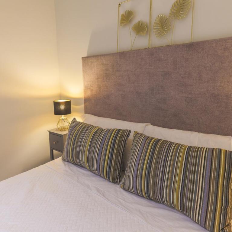 Dorinda Rooms - Double Room with Private Bathroom - 1