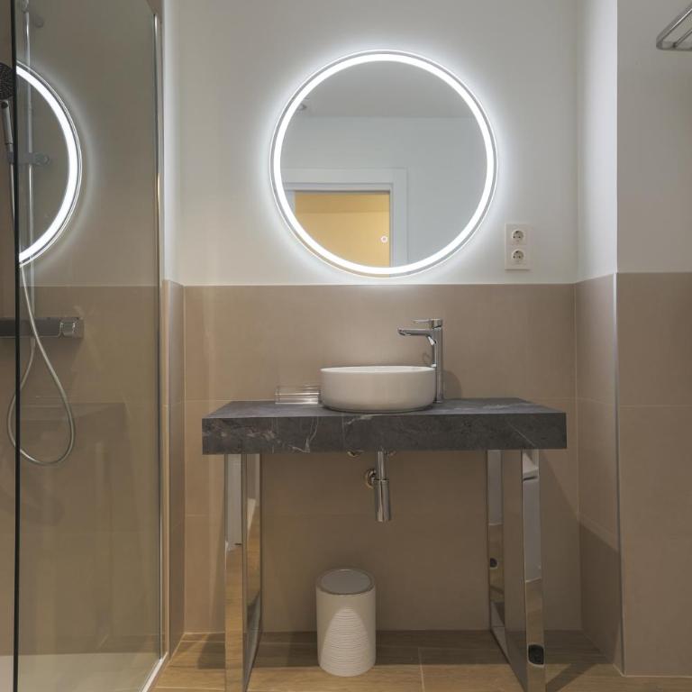 Dorinda Rooms - Superior Triple Room - 10