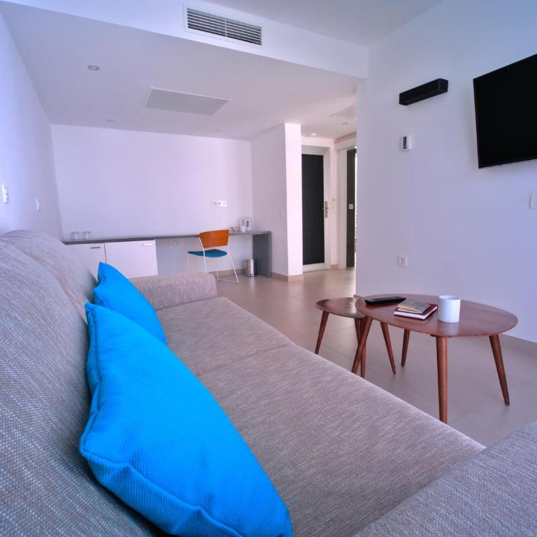 Hotel Taimar - Suite Deluxe - 11