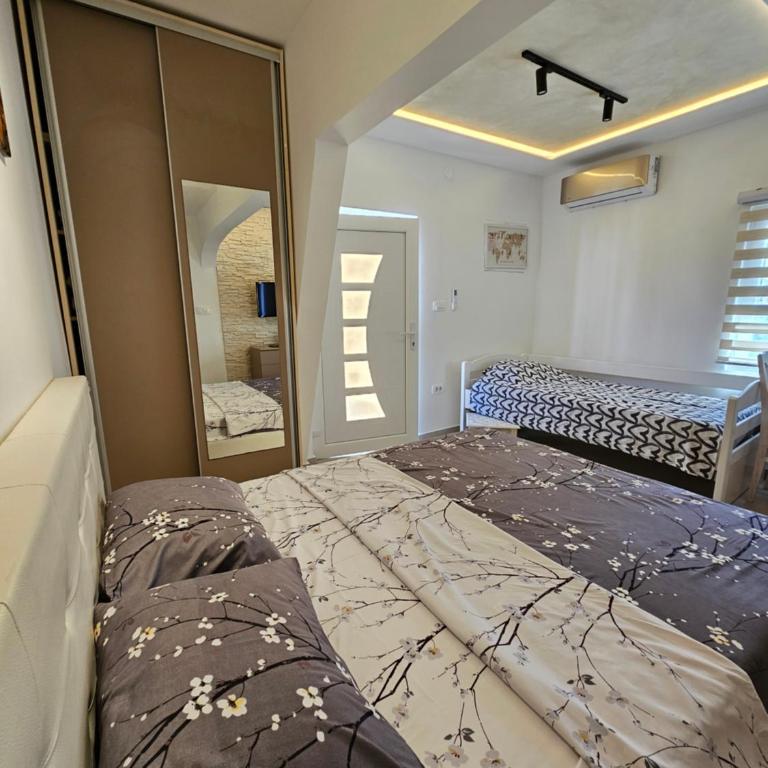 Studio apartmani Vukasin - Studio - 8