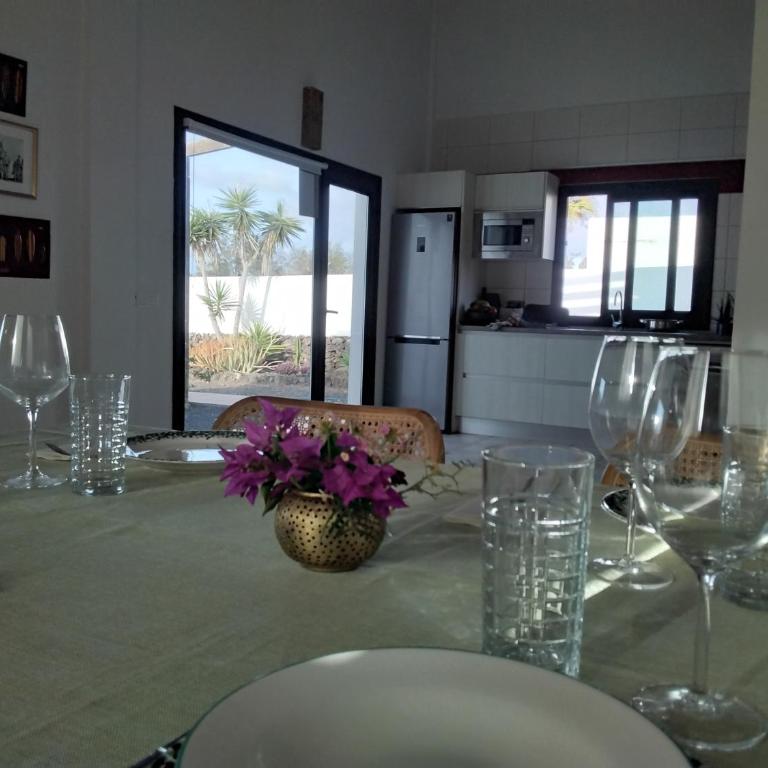 SURFWHITEHOUSE - Three-Bedroom Villa - 9