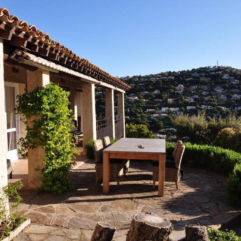 Villa Abeille : douces vacances d'été avec vue mer - Villa - 11