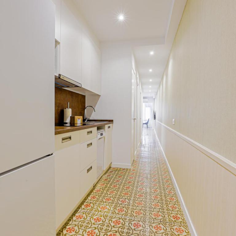 Alcam Books - Apartment with Balcony - 9