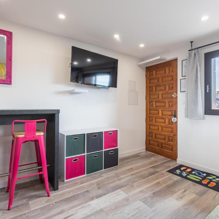 Arthurine - Studio pour 4 aux Angles - Studio - 7