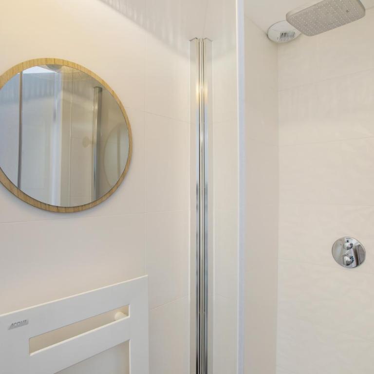 L'Air - Elégant 2 chambres avec loggia dans résidence de haut standing - Appartement 2 Chambres - 9