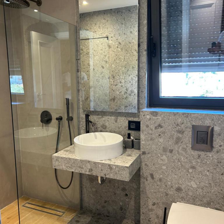 NOA Seaside Apartment - Three-Bedroom Apartment - 13