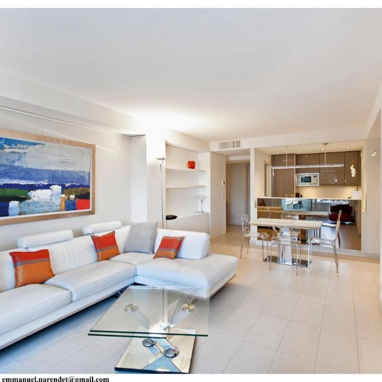 REF 761 - Cannes Croisette - Sea view apartment for rent - Apartamento - 3