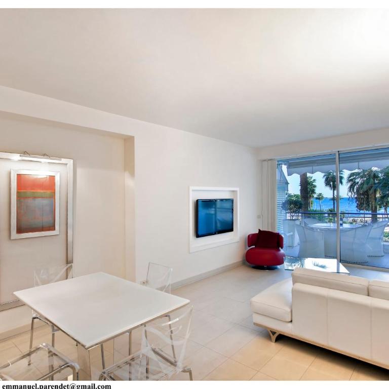 REF 761 - Cannes Croisette - Sea view apartment for rent - Apartamento - 4