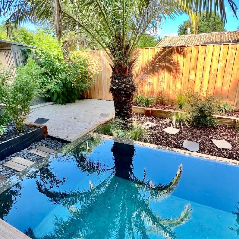 La Villa du Lac - piscine chauffée - Jacuzzi - clim - Three-Bedroom Villa - 11