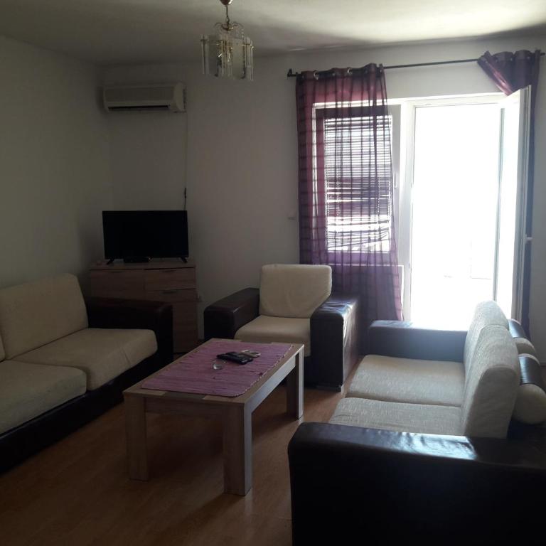 Mir - One-Bedroom Apartment - 14