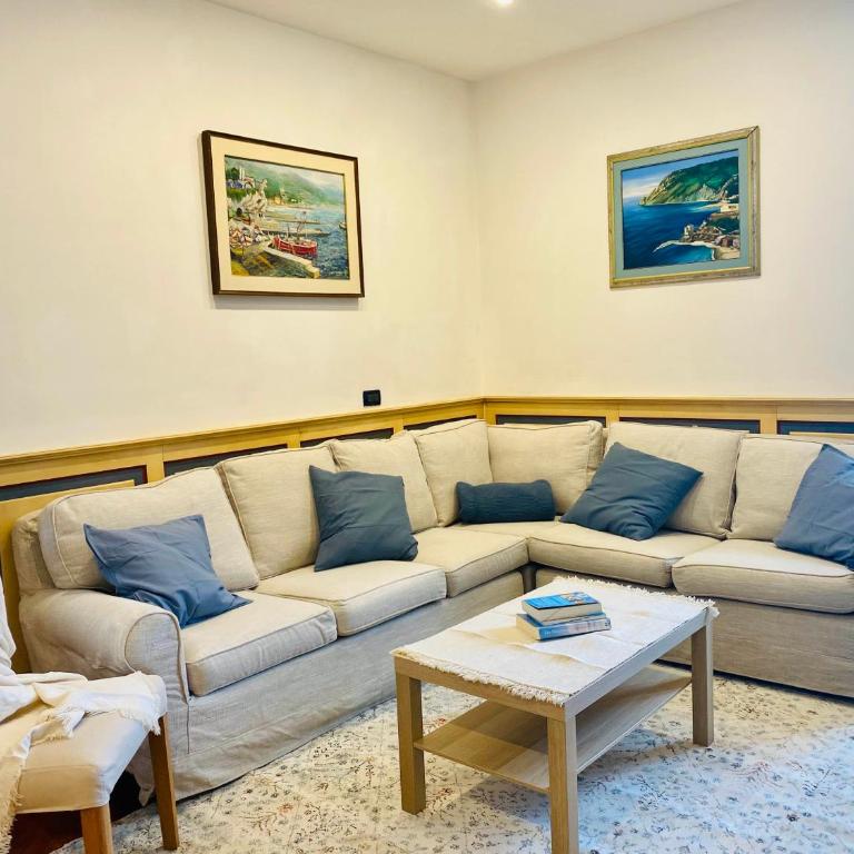 Benvenuto Beach House - Two-Bedroom Apartment - 5