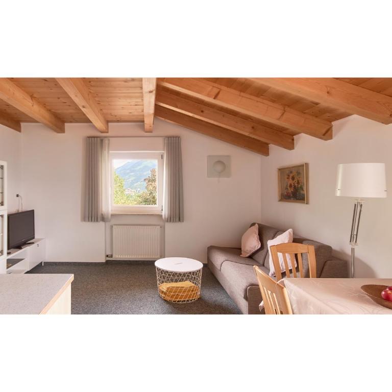 Garni Hotel Walburg - Apartment mit Gartenblick - 1