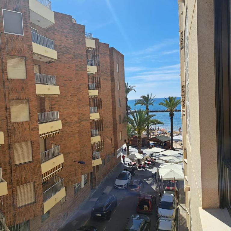 Beautiful Apartment Playa Del Cura Beach in Torrevieja Spain - Two-Bedroom Apartment - 32