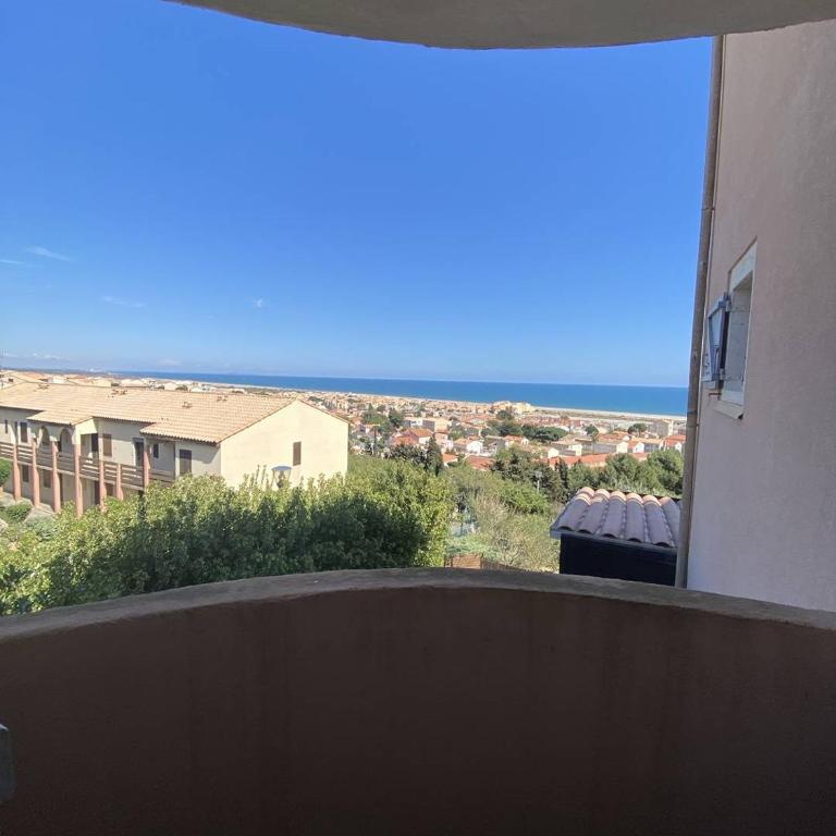 Appartement T3 avec terrasse donnant sur la mer sur Saint Pierre la Mer - Appartement - 7