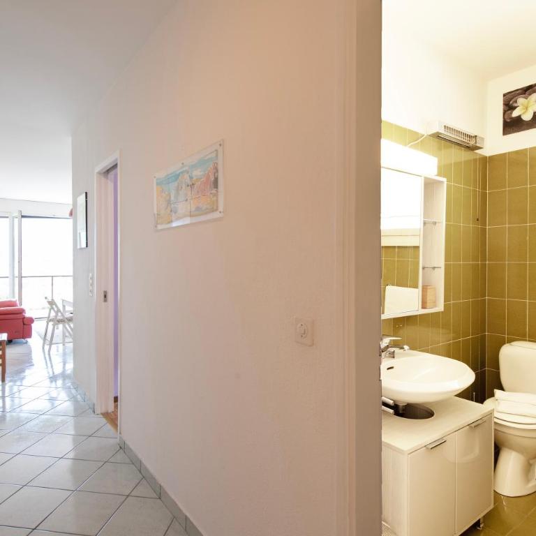 Pazzallo Panoramica with Balcony and Garage - Happy Rentals - Appartamento con Balcone - 11