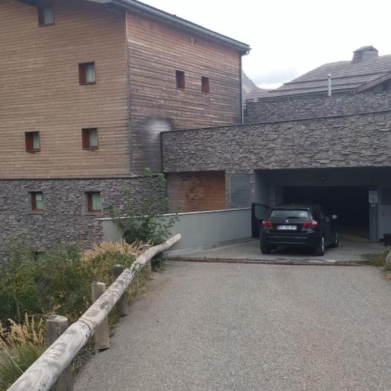 Les Balcons du Soleil Appt305 3 étoiles à100m pistes 2 chambres parking couvert WIFI Ménage inclus l'hiver - Appartement 2 Chambres - 21