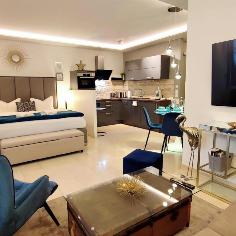 HOMELY STAY Studio P1 - Elegant Self-Check-in Studio-Apartment in Munich -with Kitchen and Washing Machine - Apartment - 2