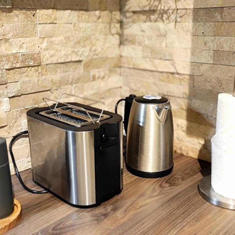 HOMELY STAY Studio P1 - Elegant Self-Check-in Studio-Apartment in Munich -with Kitchen and Washing Machine - Apartment - 12