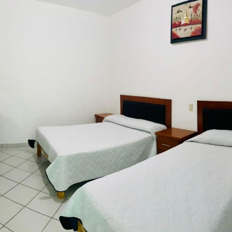 Hotel en Guadalajara Posada Mi Rey - Habitación Triple - 3
