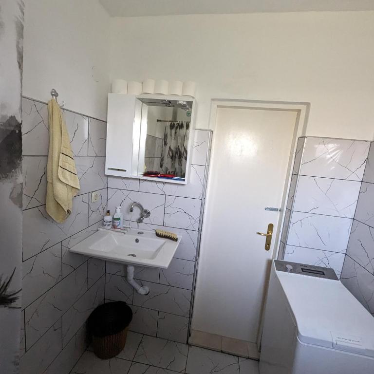 Holiday Home DMD Sarajevo - Kuća sa 3 Spavaće Sobe - 17