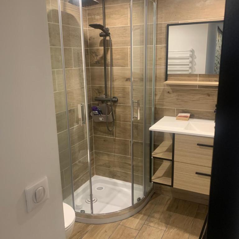 Petit endroit paisible - Maison 1 Chambre - 4