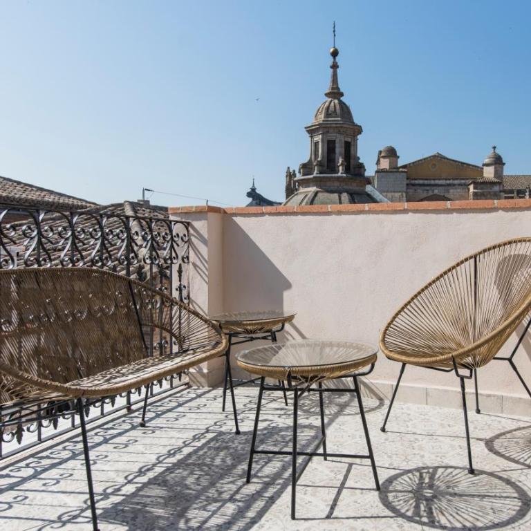 Apartamentos Boutique Pinocho by Toledo AP - Suite con terraza - 17