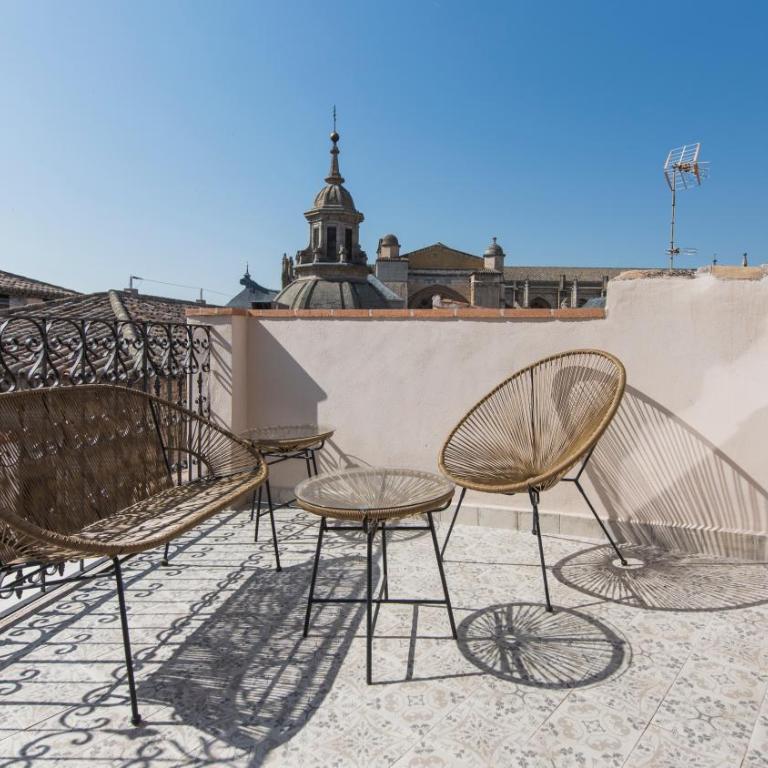 Apartamentos Boutique Pinocho by Toledo AP - Suite con terraza - 16