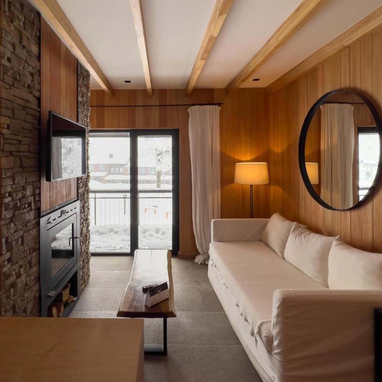 El Refugio Ski & Summer Lodge - Two-Bedroom Villa - 1