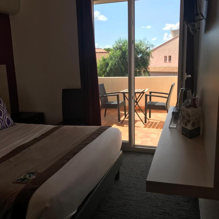 Le Regina Hôtel et restaurant Canet-plage - Chambre Double avec Terrasse - 3