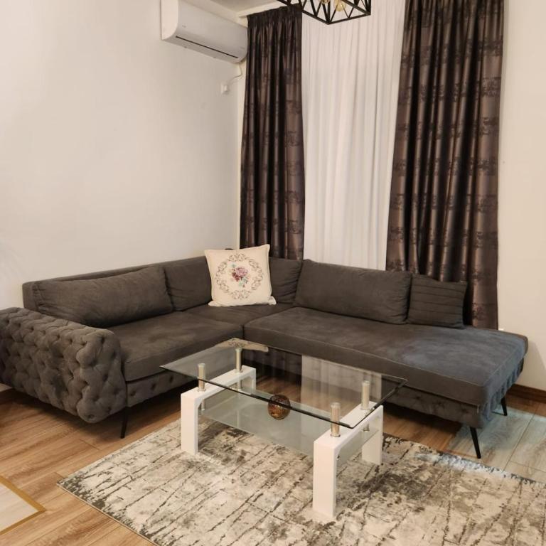 Apartment minutes away from the beach - Two-Bedroom Apartment - 19