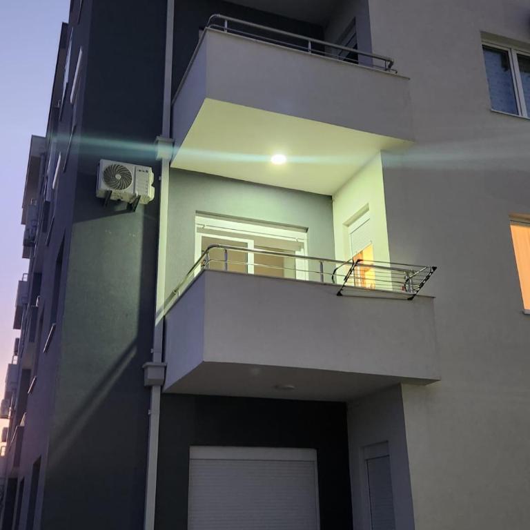 Apartment minutes away from the beach - Two-Bedroom Apartment - 49