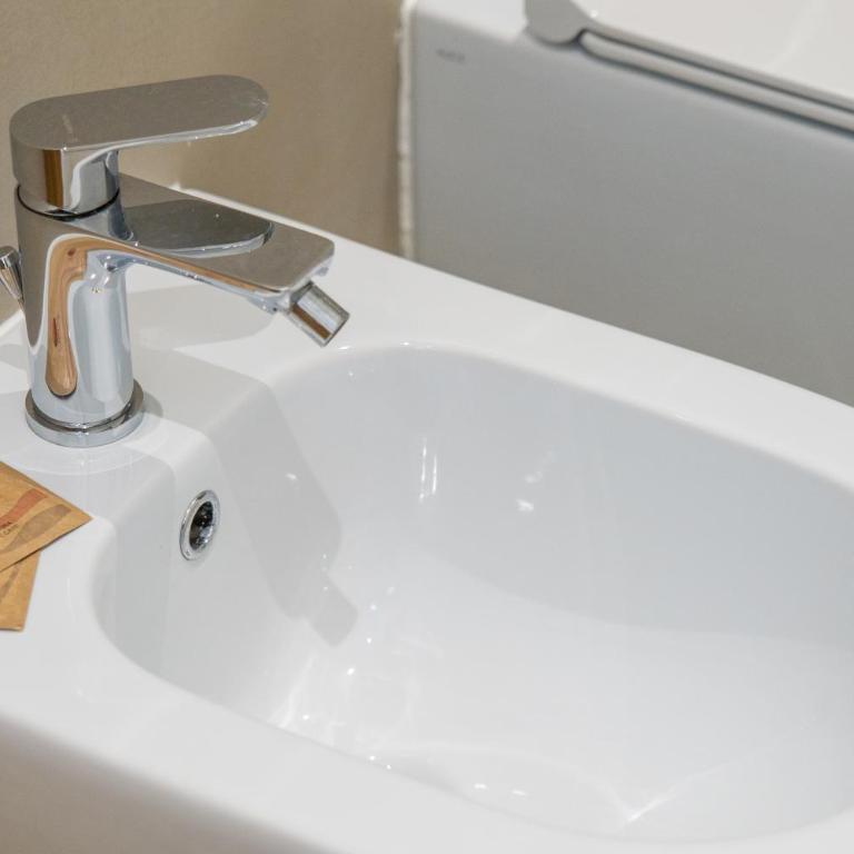 Nuova -Luxury Rooms & Apartment- - Camera Queen con Vista Piscina - 16