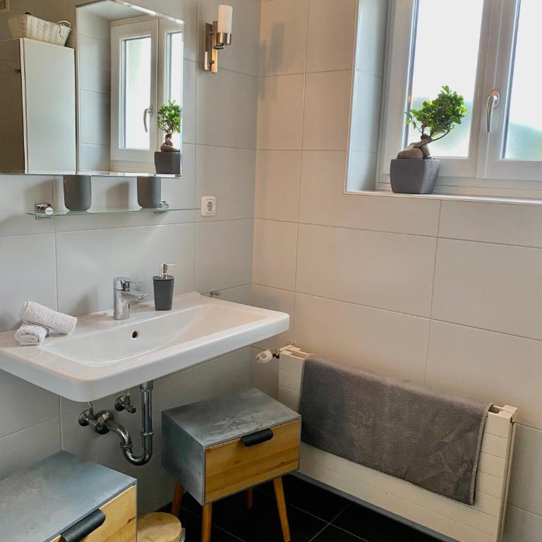 Big Apartment With Balcony - Apartment mit Balkon - 24