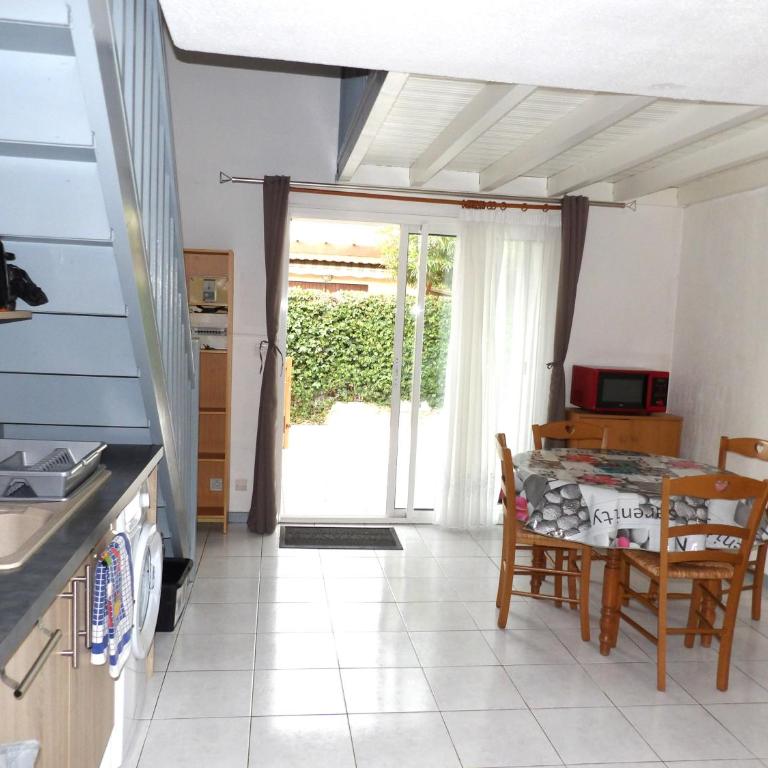 Les logis de Magali Les Acacias, maison, clim, parking - Casa con 2 Camere da Letto - 12