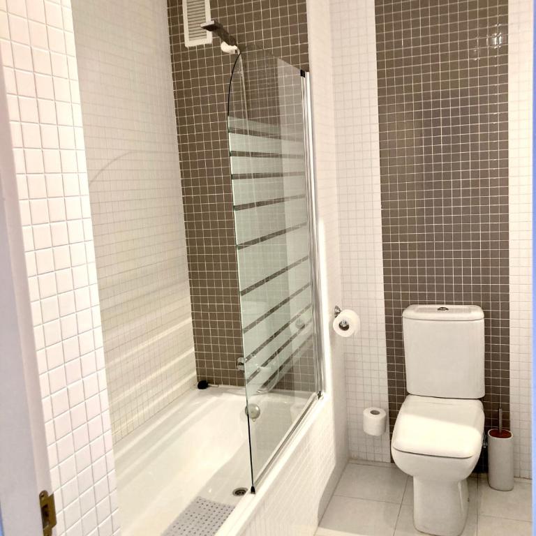Elegant penthouse avec vue sur mer piscine, jardins, 2 chambres - Apartamento de 2 dormitorios - 14