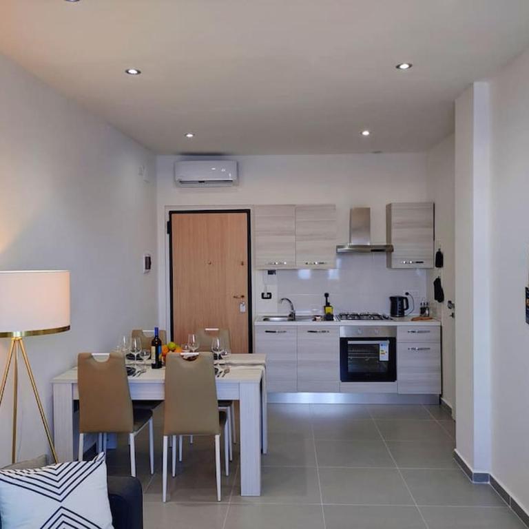 Garibaldi Central House - Appartamento con 1 Camera da Letto e Vista Mare - 7